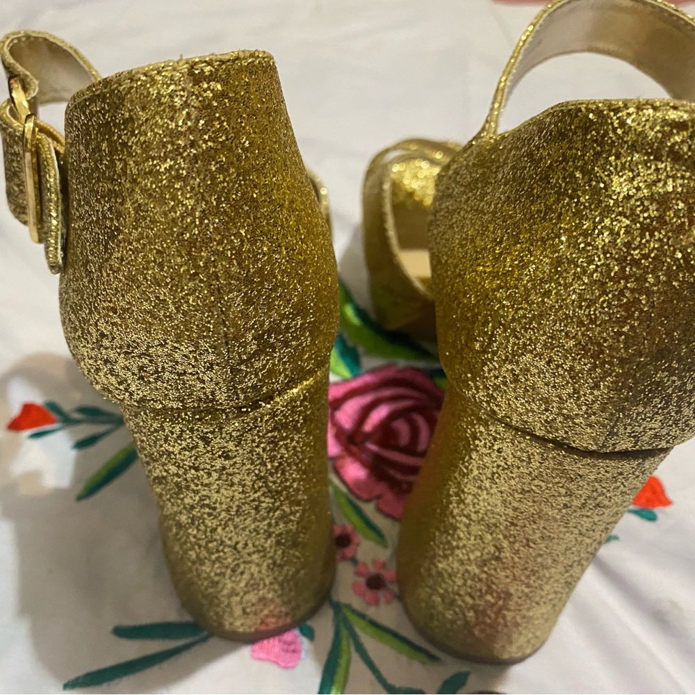 High heal shoes
